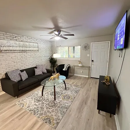 City Pulse Place 1Bd Apt
